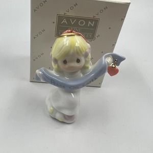 Vintage Precious Moments Enesco 1998 PMI Peace On Earth Christmas Figurine